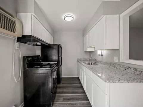 8310 Hall Rd, Utica, MI 48317