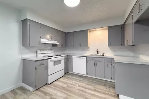 1928 George Washington Way, Richland, WA 99354