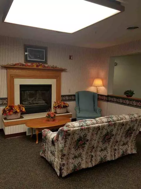 203 N Jackson Ave, Jefferson, WI 53549