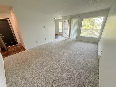 30602 Pacific Hwy S, Federal Way, WA 98003