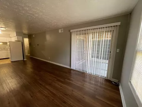 1598 Martha Ct, Lexington, KY 40505