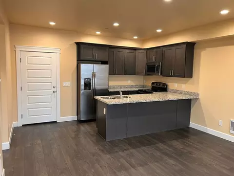 12614 Ambaum Blvd SW, Burien, WA 98146