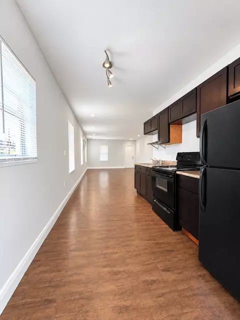 1533 NW 2nd Ave, Miami, FL 33136