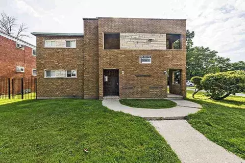 2109 S 5th Ave, Maywood, IL 60153