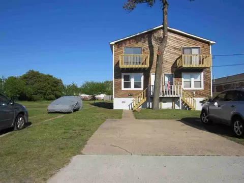 9518 18th Bay St, Norfolk, VA 23518