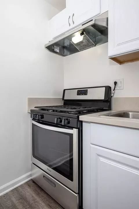 833 W Foothill Blvd, Monrovia, CA 91016 photo 8