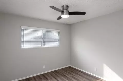 833 W Foothill Blvd, Monrovia, CA 91016 photo 16
