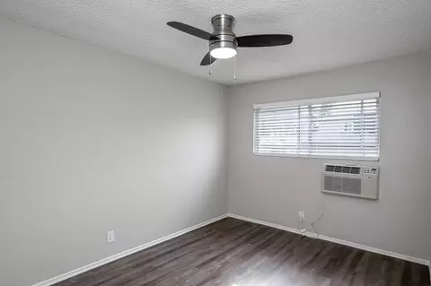 833 W Foothill Blvd, Monrovia, CA 91016 photo 12