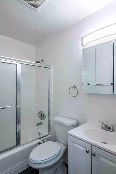 833 W Foothill Blvd, Monrovia, CA 91016 photo 14