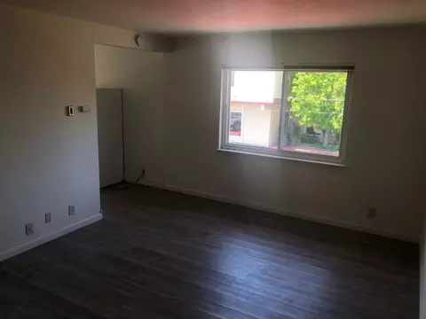 475 Dover Way, Campbell, CA 95008 photo 4