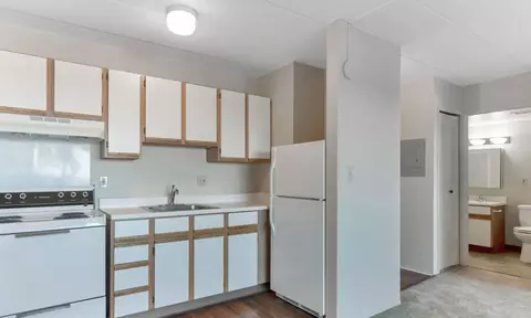 34567 Elmwood St, Westland, MI 48185