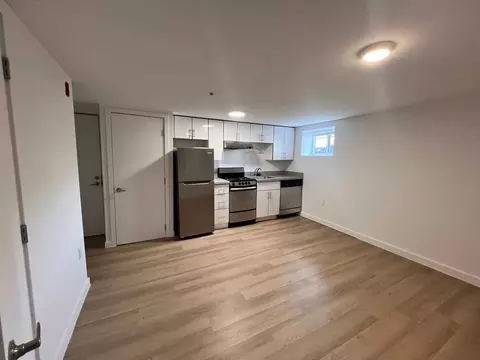 527 1st Ave N, Seattle, WA 98109 photo 12