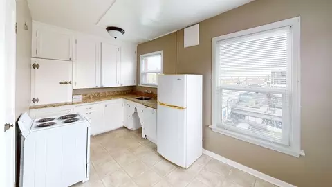 527 1st Ave N, Seattle, WA 98109 photo 16
