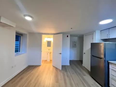 527 1st Ave N, Seattle, WA 98109 photo 13