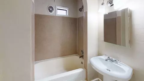 527 1st Ave N, Seattle, WA 98109 photo 6