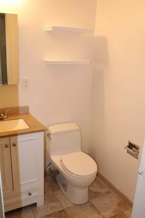 460 Studio Cir, San Mateo, CA 94401 photo 8