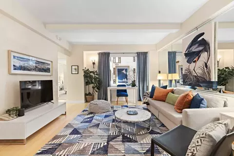 200 E 11th St, New York, NY 10003