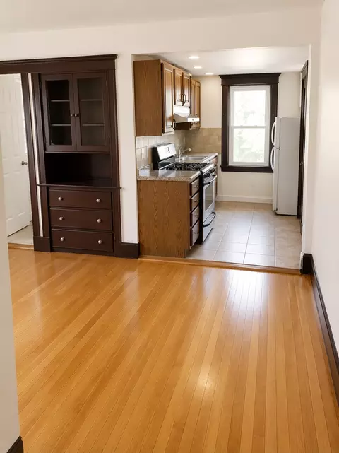 24 Webster St, Haverhill, MA 01830
