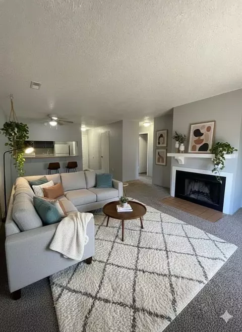 6747 W Par Ln, Wichita, KS 67212