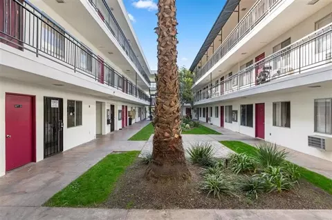 800 Linden Ave, Long Beach, CA 90813 photo 14