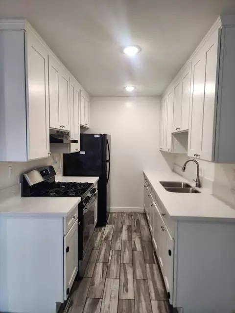 5179 Fountain Ave, Los Angeles, CA 90029