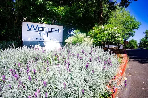 11145 NE Weidler St, Portland, OR 97220