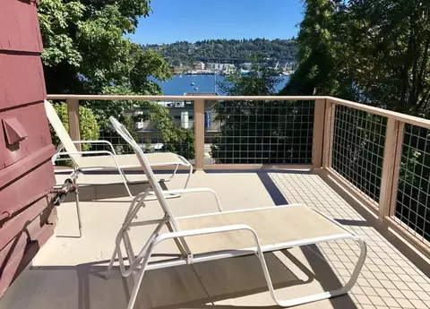 1908 8th Ave N, Seattle, WA 98109