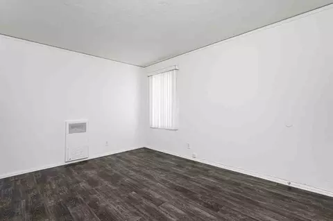 411 E Palmer Ave, Glendale, CA 91205 photo 8