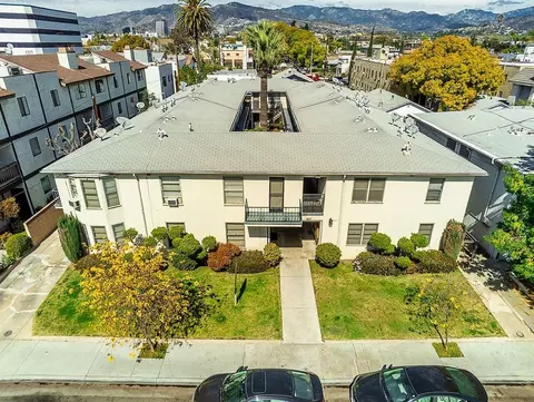 411 E Palmer Ave, Glendale, CA 91205