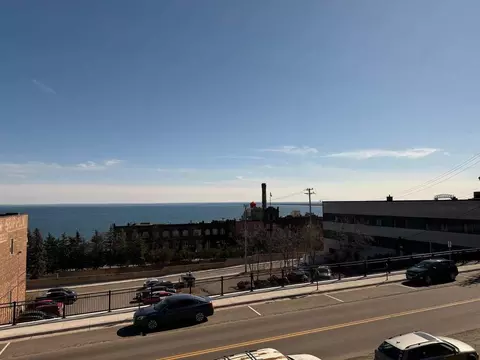 607 E 1st St, Duluth, MN 55805