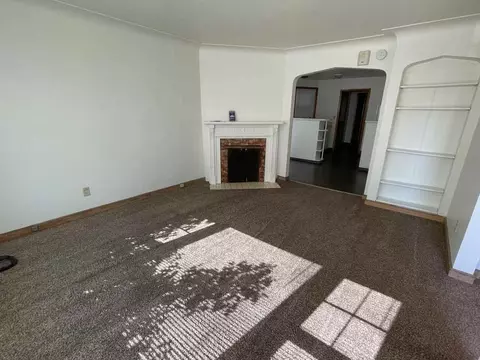 607 E 1st St, Duluth, MN 55805