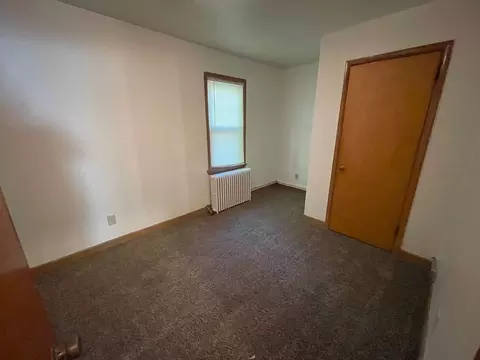 607 E 1st St, Duluth, MN 55805 photo 4