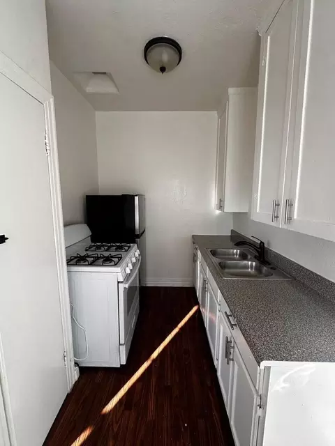 4144 W Adams Blvd, Los Angeles, CA 90018