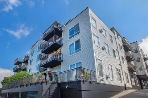 2727 Eastlake Ave E, Seattle, WA 98102