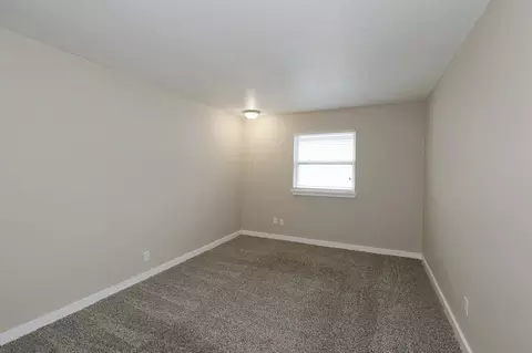 930 S Blvd, Edmond, OK 73034 photo 8