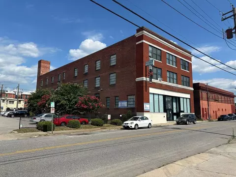 15 N Union St, Petersburg, VA 23803