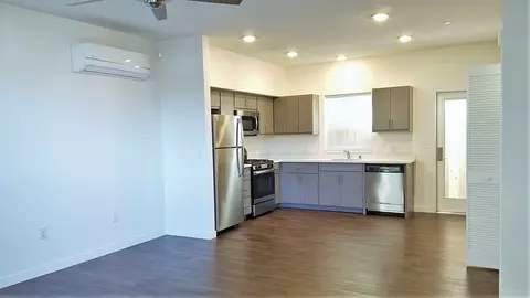 2813 Q St, Sacramento, CA 95816