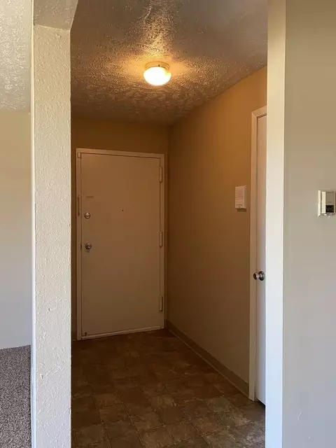 8500 Granville Pkwy, La Vista, NE 68128