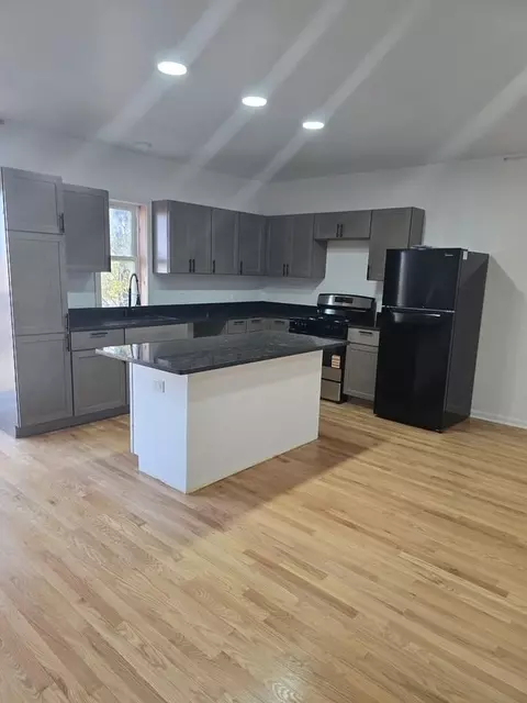 3601 W 53rd St, Chicago, IL 60632