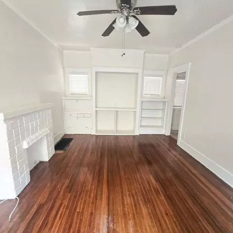 1415 E 2nd St, Long Beach, CA 90802