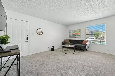 1071 Clayton Ln, Austin, TX 78723