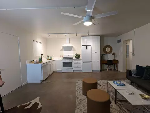 3040 N 2nd St, Phoenix, AZ 85012