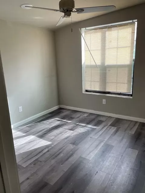1010 W 25th St, Austin, TX 78705