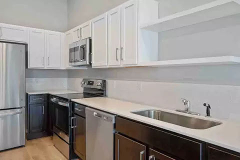 1020 Centerpoint Dr, Stevens Point, WI 54481 photo 18