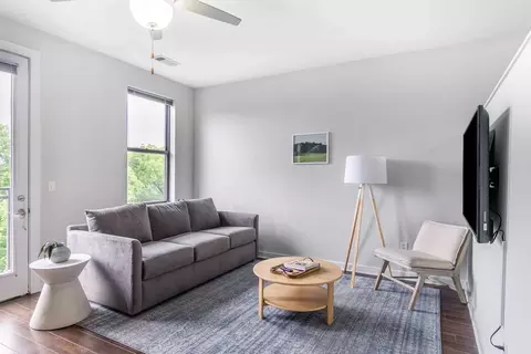 18 Th Ave N, Nashville, TN 37203