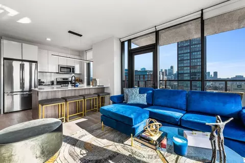 1125 W Van Buren St, Chicago, IL 60607
