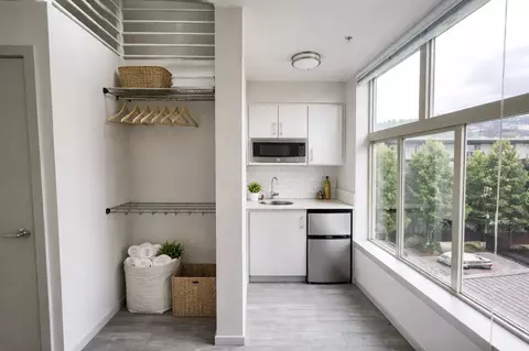 2250 NW Thurman St, Portland, OR 97210