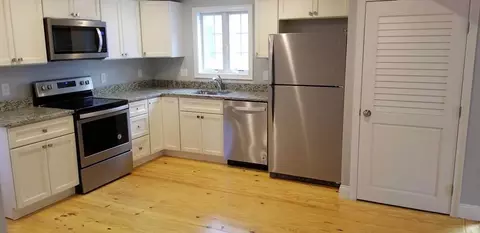 175 Pleasant St, Marblehead, MA 01945