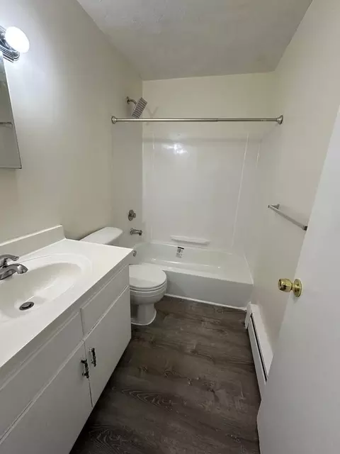 7 Gorham Ave, Clinton, MA 01510