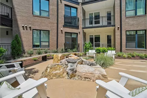 1133 Harding Pl, Charlotte, NC 28204 photo 12